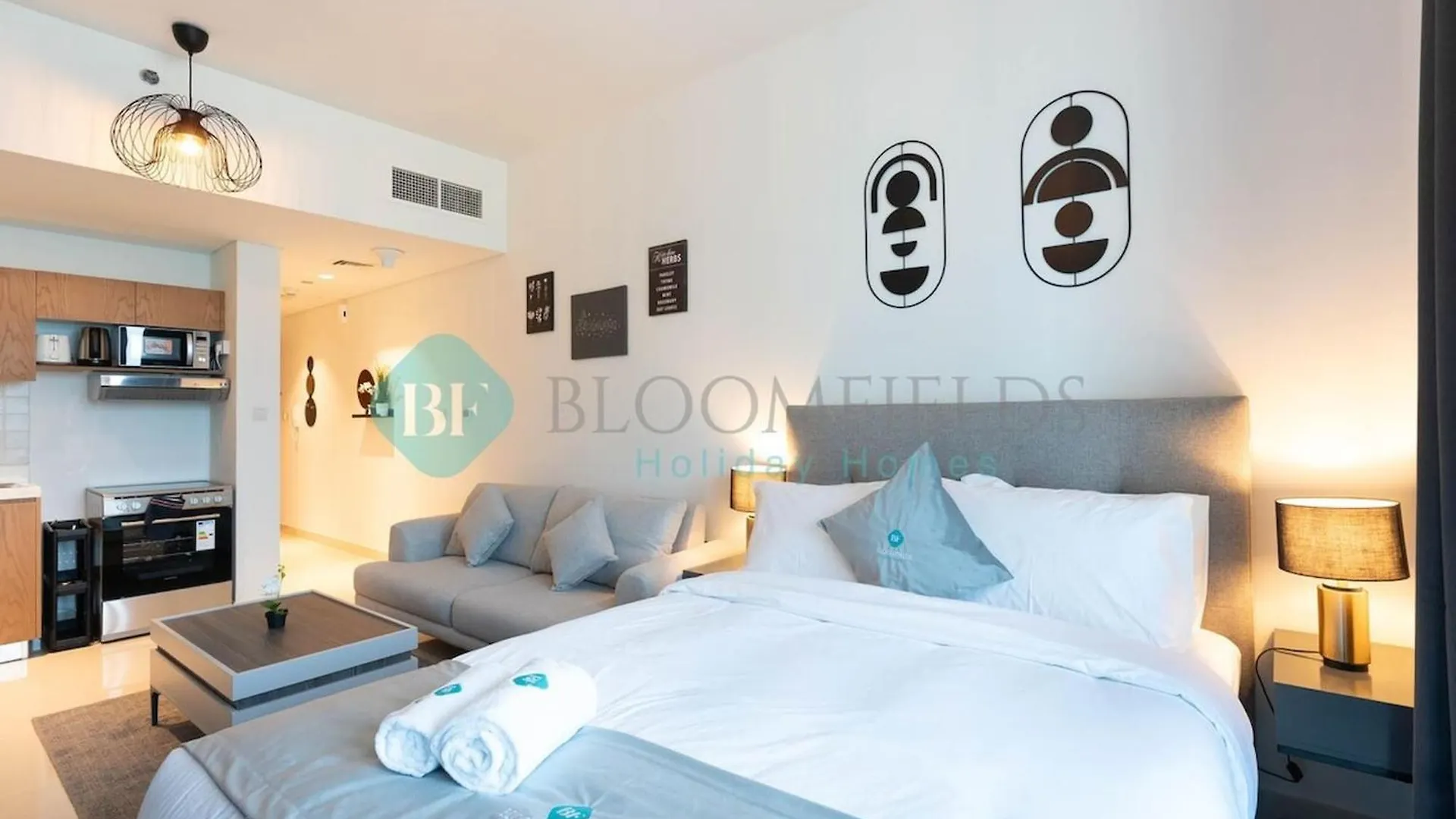 Bloomfields Premium Stu Canal View Julphar Tower Абу-Даби ОАЭ