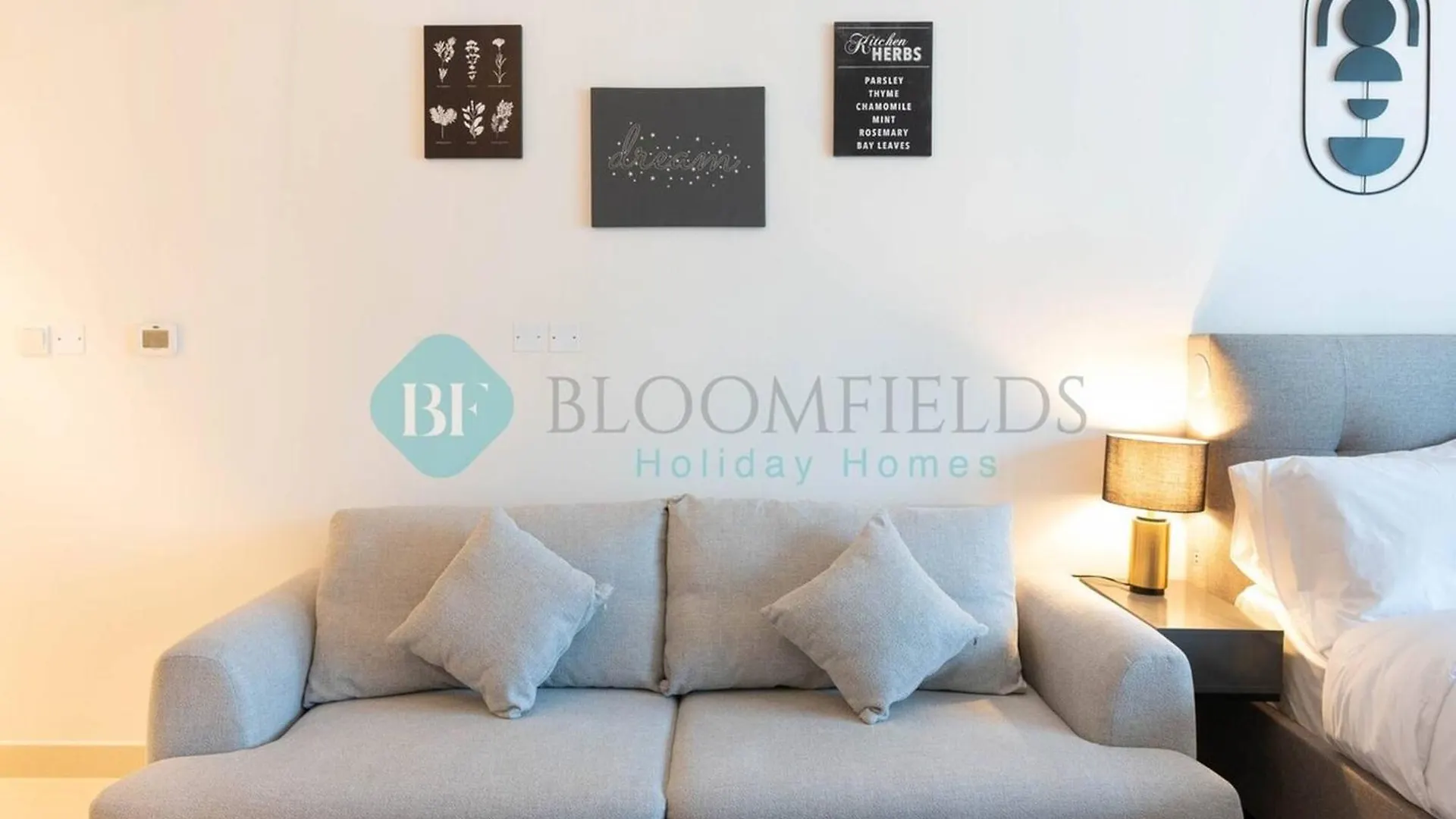 Bloomfields Premium Stu Canal View Julphar Tower Абу-Даби Апартаменты
